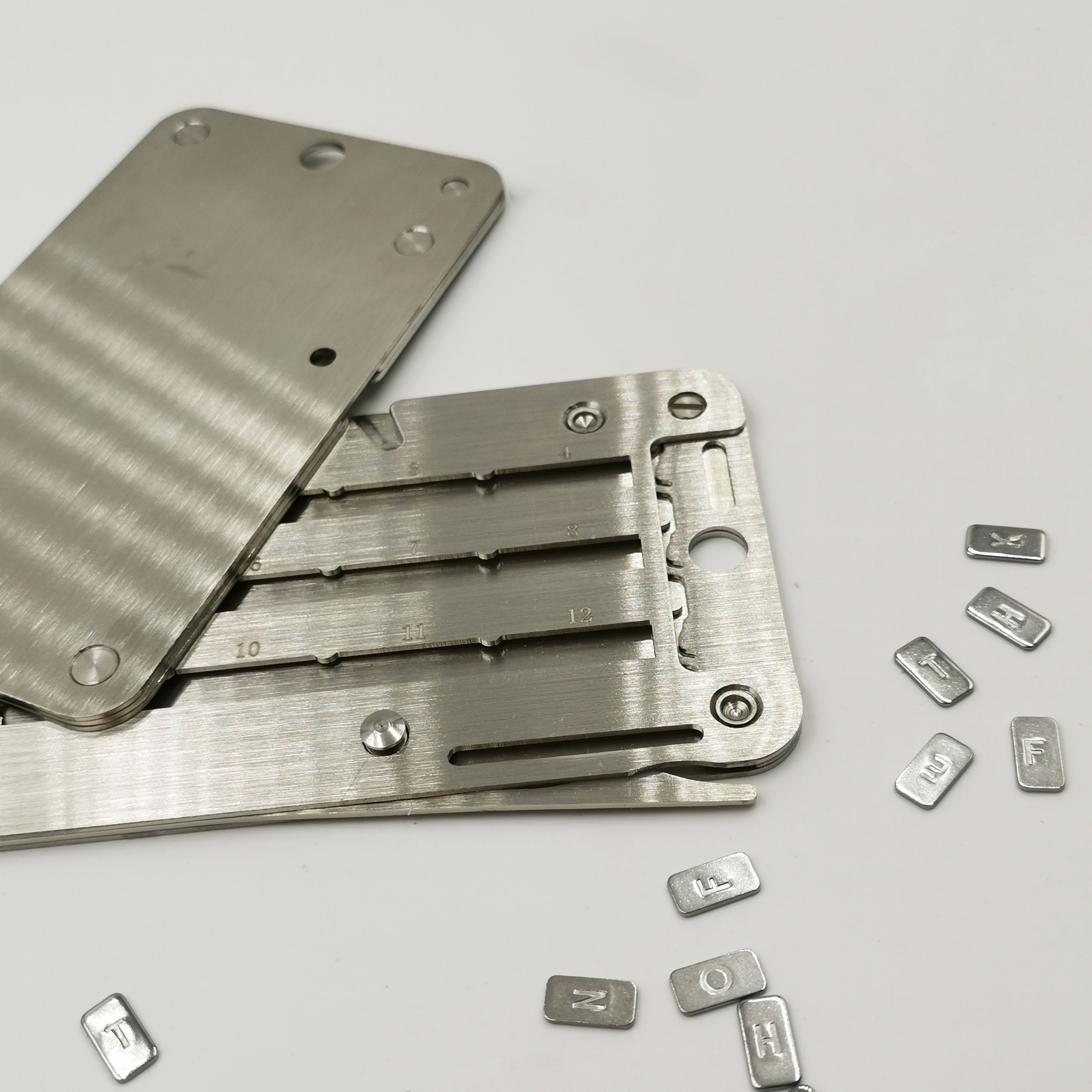 為什么說(shuō)ABS板材是制作手板模型好的材料